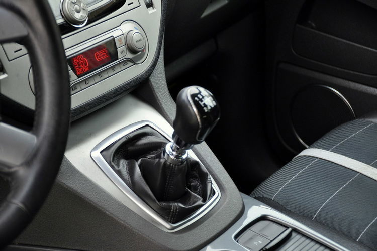 Kuga 2.5T(200KM) 4x4 Xenon Skóry 2xParktronik Reling I Wł Alu17"ASO Ford zdjęcie 34