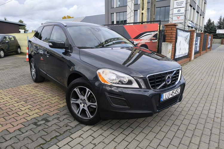 Volvo XC 60 2.4d 215KM AWD 4x4 Summum Skóra zdjęcie 3