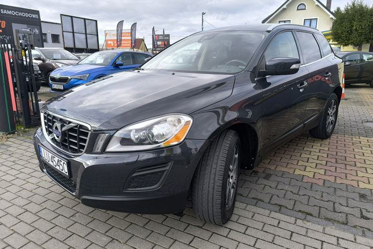 Volvo XC 60 2.4d 215KM AWD 4x4 Summum Skóra zdjęcie 9