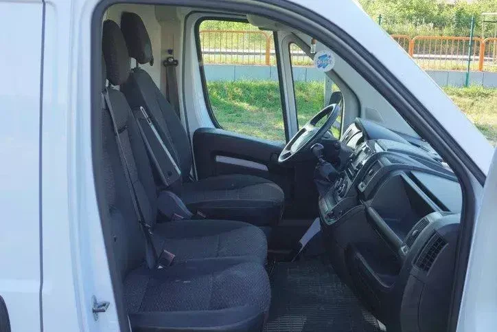 Opel Movano zdjęcie 13