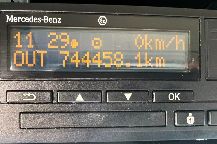 Mercedes 2545 Bigspace , firanka , zdjęcie 17