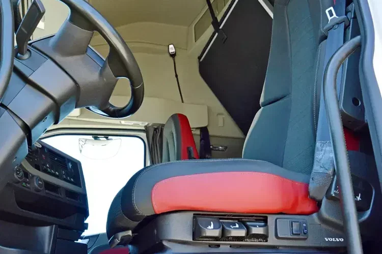 Volvo FH 500 XL | KLIMA POST. | ZŁOTY KONTRAKT | 2 ZBIORNIKI zdjęcie 26