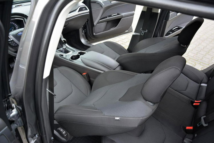 Ford Mondeo 98 tyś. km.Titanium Navi Kamera 2xParktronic Lane Assist Park Assist zdjęcie 23