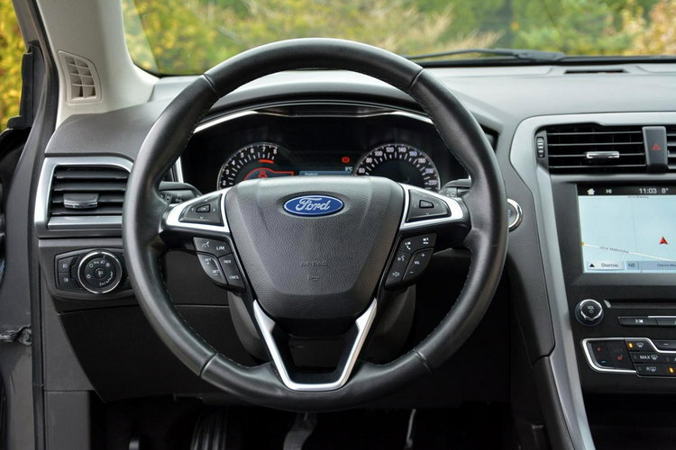 Ford Mondeo 98 tyś. km.Titanium Navi Kamera 2xParktronic Lane Assist Park Assist zdjęcie 25