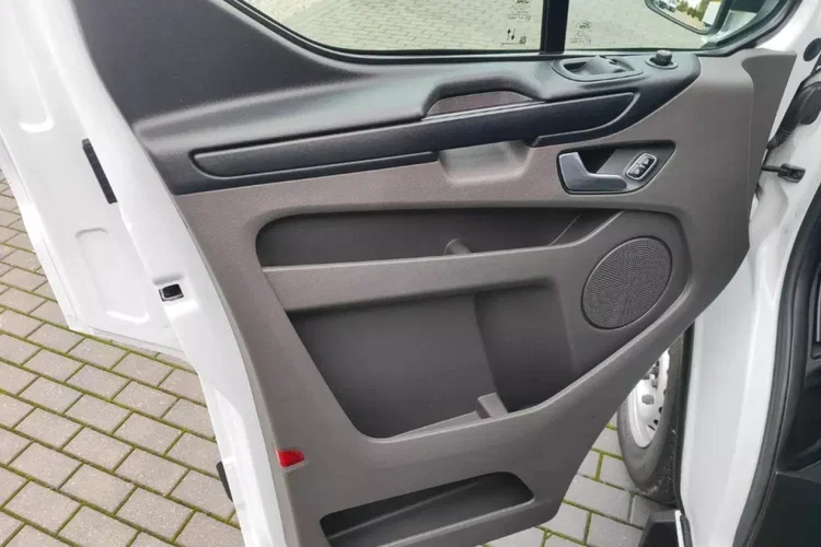 Ford Transit Custom zdjęcie 14