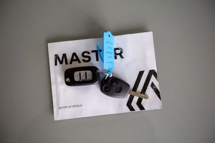 Renault Master 2.3 BLUE DCI L3H2 bogate wyposażenie zdjęcie 19