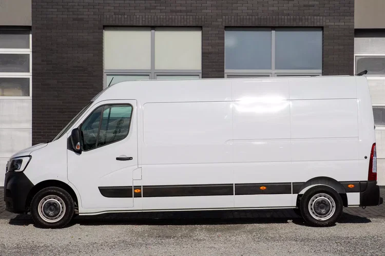 Renault Master 2.3 BLUE DCI L3H2 bogate wyposażenie zdjęcie 6