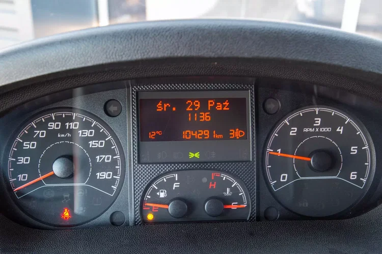 Fiat Ducato ŚREDNI 2.3 L2H2 ZAWIESZENIE MAXI 3500kg zdjęcie 10