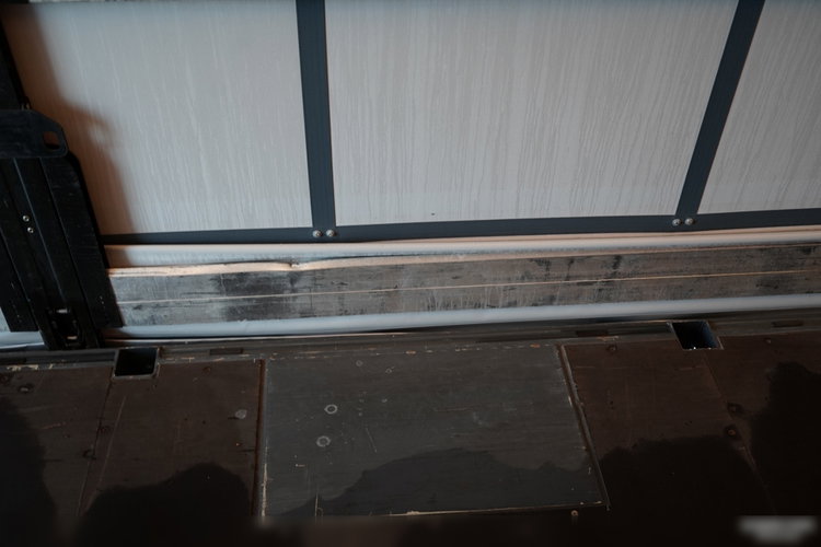 Wielton FIRANKA STANDARD / PODNOSZONY DACH / SYSTEM BDE - ROZSUWANE SŁUPKI / OŚ PODNOSZONA / MAŁO UŻYWANA  zdjęcie 20