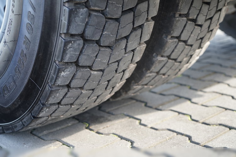 Renault C 440 / 4X2 / WYWROTKA DWUSTRONNA / HYDROBURTA / RETARDER / 13 LITROWY  zdjęcie 29