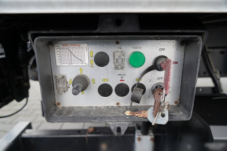 MAN TGL 12.250 / SOLÓWKA / KONTENER 8 M / WINDA / BOCZNE DRZWI / 2021 ROK zdjęcie 22