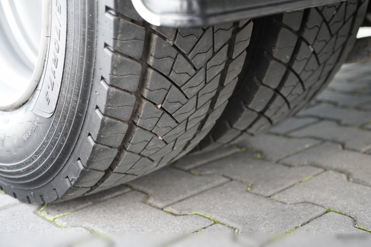 MAN TGL 12.250 / SOLÓWKA / KONTENER 8 M / WINDA / BOCZNE DRZWI / 2021 ROK zdjęcie 26