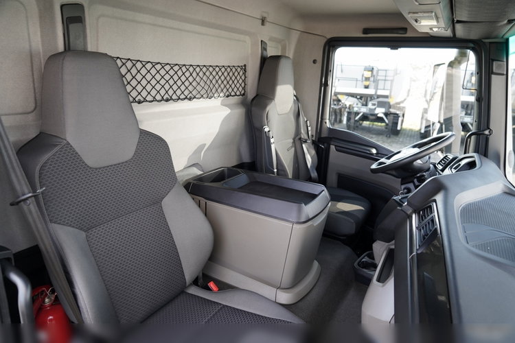 MAN TGL 12.250 / SOLÓWKA / KONTENER 8 M / WINDA / BOCZNE DRZWI / 2021 ROK zdjęcie 40