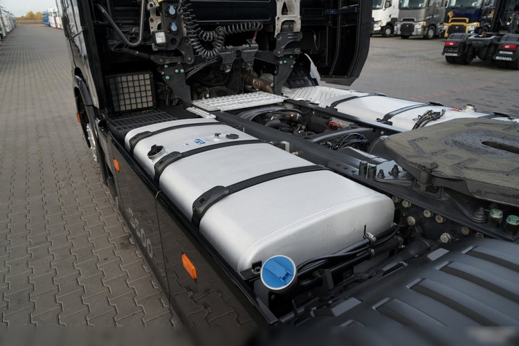 Scania S 500 / RETARDER / KLIMA POSTOJOWA / CAŁA NA PODUSZKACH / OPONY 100% zdjęcie 13