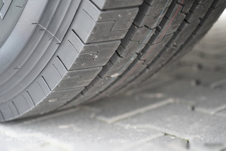 Scania S 500 / RETARDER / KLIMA POSTOJOWA / CAŁA NA PODUSZKACH / OPONY 100% zdjęcie 18