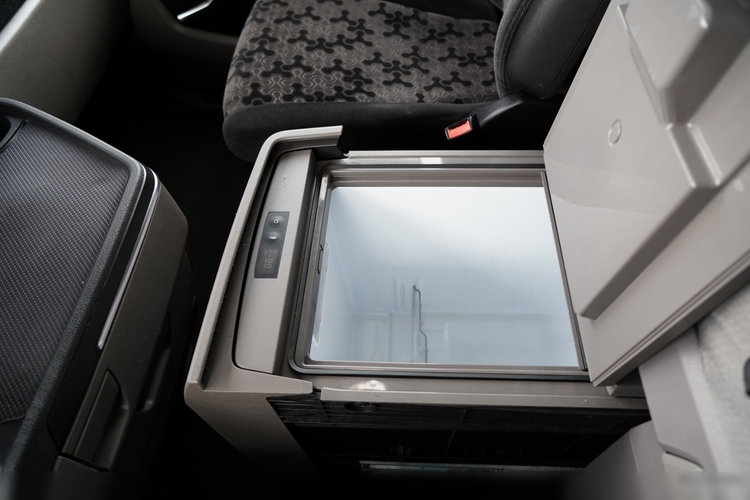 Scania S 500 / RETARDER / KLIMA POSTOJOWA / CAŁA NA PODUSZKACH / OPONY 100% zdjęcie 26