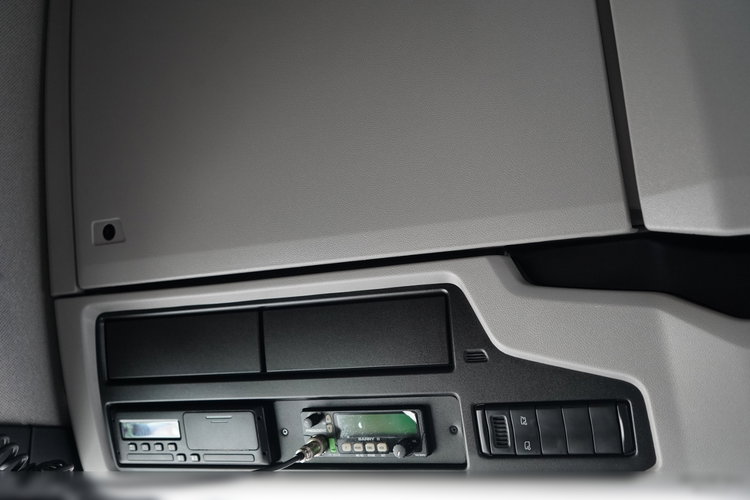 Scania S 500 / RETARDER / KLIMA POSTOJOWA / CAŁA NA PODUSZKACH / OPONY 100% zdjęcie 33