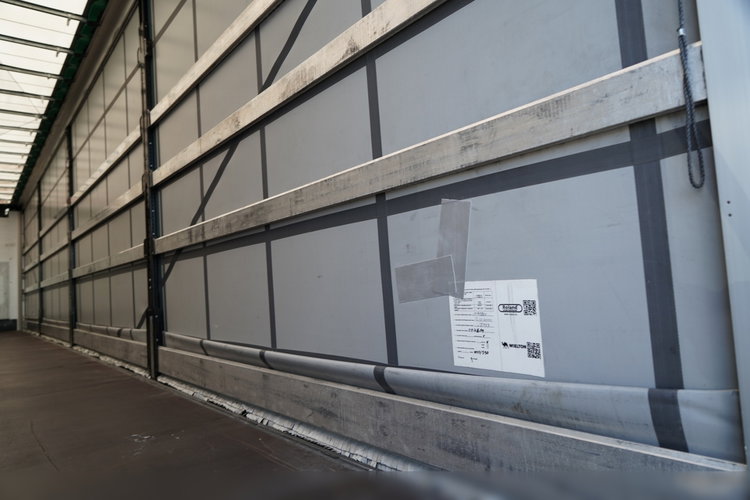 Wielton /  FIRANKA / STANDARD / OŚ PODNOSZONA / DACH PODNOSZONY / SAF  zdjęcie 17