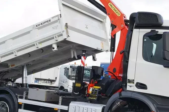 Mercedes AROCS / 2645 / E 6 / WYWROTKA + HDS / 6 X 4 / HYDROBURTA zdjęcie 24