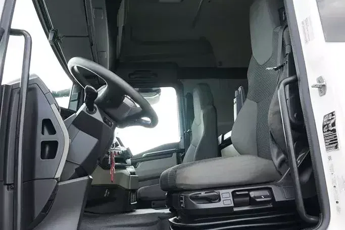 MAN TGS / 35.470 / E 6 / SKRZYNIOWY + HDS / FASSI F 545 / ŁAD. 13 105 KG / PILOT zdjęcie 9