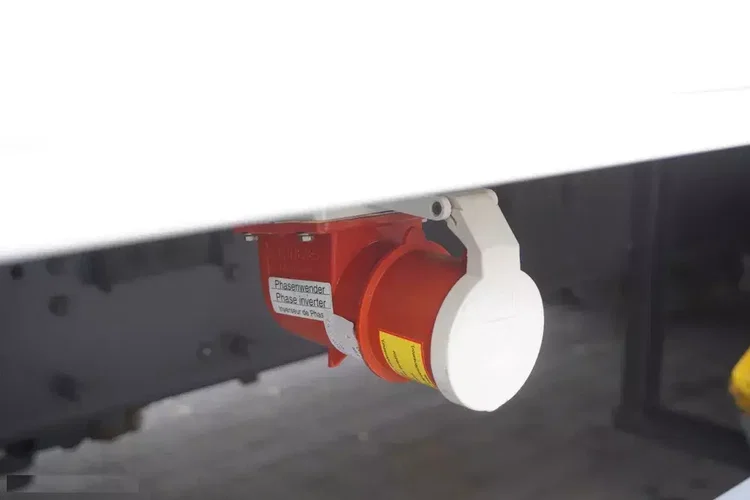 Scania R500 E6 6x2 / Chłodnia Lecapitaine 21 EPAL / Carrier Supra 1150 / 2021 / oś skrętna zdjęcie 10