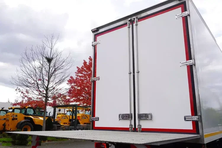 Scania R500 E6 6x2 / Chłodnia Lecapitaine 21 EPAL / Carrier Supra 1150 / 2021 / oś skrętna zdjęcie 11