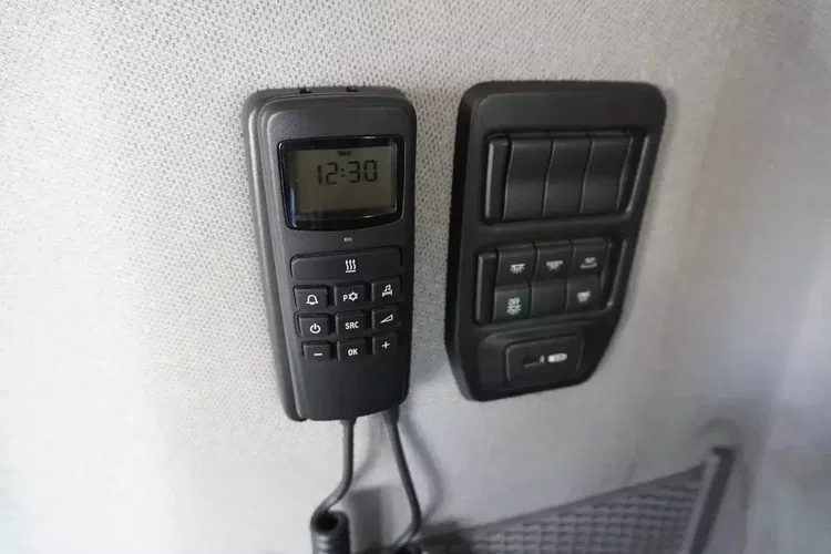 Scania R500 E6 6x2 / Chłodnia Lecapitaine 21 EPAL / Carrier Supra 1150 / 2021 / oś skrętna zdjęcie 27