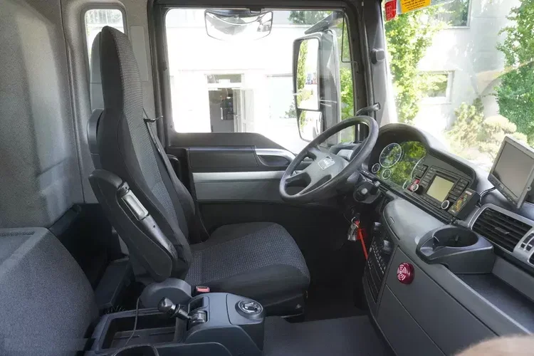 MAN TGS 26.360 burtowy / 3. oś skrętna i podnoszona / Dźwig Fassi F175 7.7 t zdjęcie 29