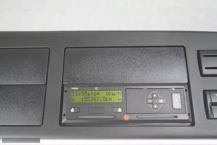 Mercedes Arocs 2633 burtowy / HDS FASSI F155A.0.23 / PILOT / 230 tys. km zdjęcie 2