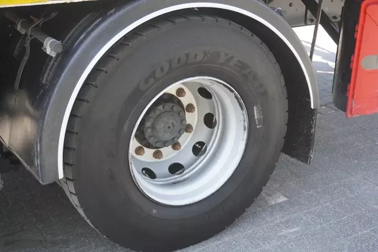 Iveco Eurocargo 190-280L / HDS Fassi F135A / 8 m / udźwig 5580 kg zdjęcie 28