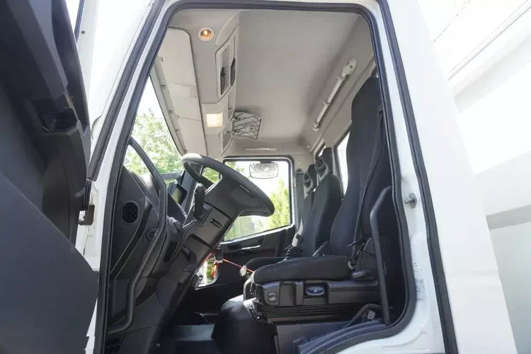 Iveco Eurocargo 190-280L / HDS Fassi F135A / 8 m / udźwig 5580 kg zdjęcie 33