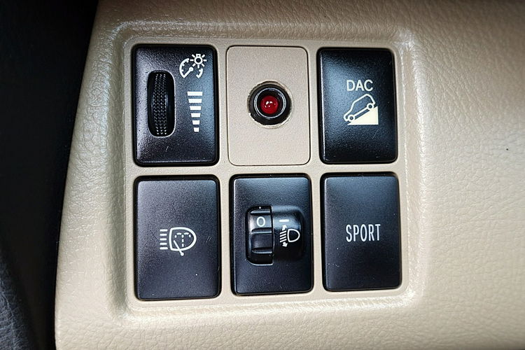 Toyota RAV-4 AUTOMAT 4x4 2.0 16V 158KM Skóra+Navi+Kamera Kupiony w POLSKIM SALONIE 4x2 zdjęcie 18