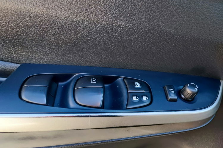 Navara Krajowa , bezwypadkowa i z pełnym serwisem ASO Nissana zdjęcie 20