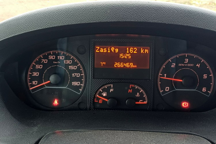 Fiat Ducato Brygadówka 7-Osób + skrzynia 3.40 x 2.10 m Salon PL zdjęcie 18