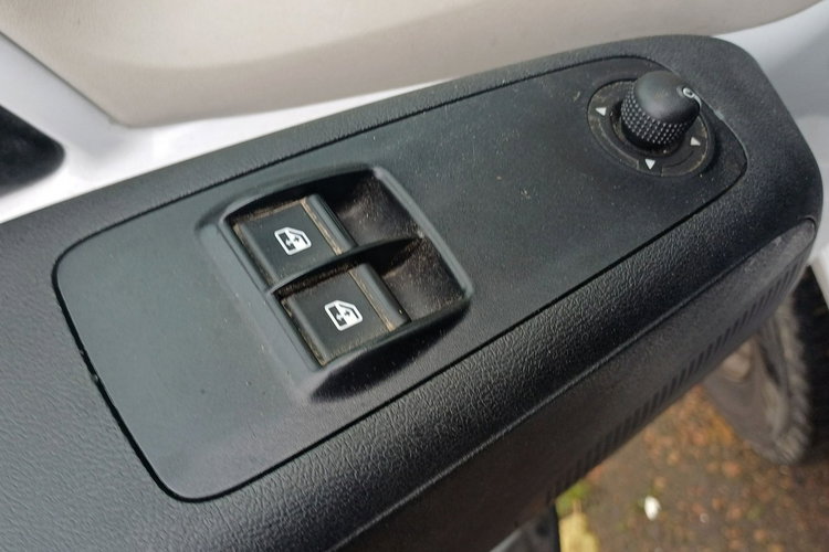 Fiat Ducato Brygadówka 7-Osób + skrzynia 3.40 x 2.10 m Salon PL zdjęcie 20