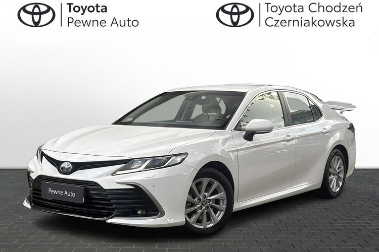 Toyota Camry 2.5 HSD 218KM COMFORT BUSINESS, salon Polska, gwarancja, FV23% zdjęcie 1