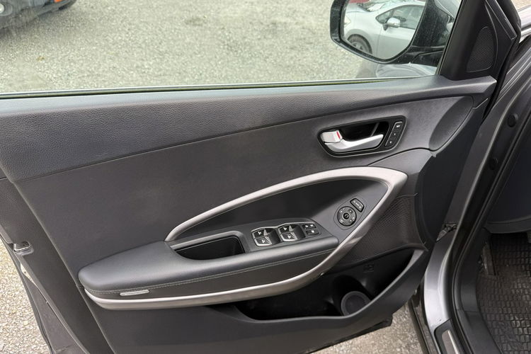 Hyundai Santa Fe 4x4. Wentylowane fotele. Ledy. Ksenon. Skóra. zdjęcie 15
