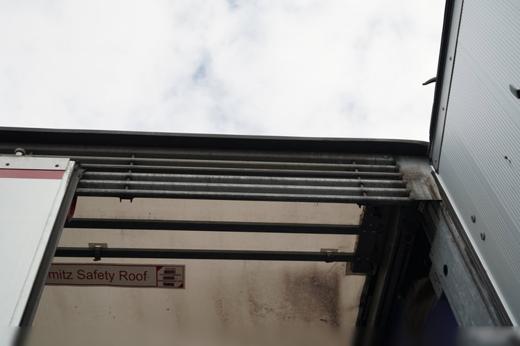 Schmitz -CARGOBULL / FIRANKA / STANDARD / MULDA DO STALI - 9 M / DACH PODNOSZONY / OŚ PODNOSZONA / 2021 ROK zdjęcie 15