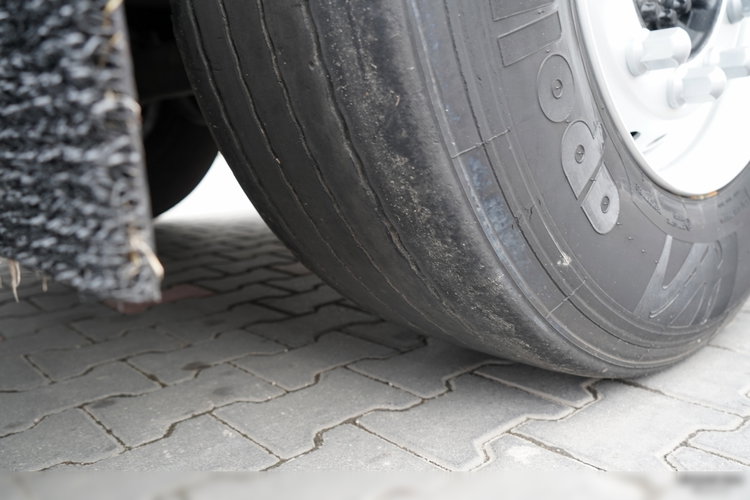 Schmitz -CARGOBULL / FIRANKA / STANDARD / MULDA DO STALI - 9 M / DACH PODNOSZONY / OŚ PODNOSZONA / 2021 ROK zdjęcie 25