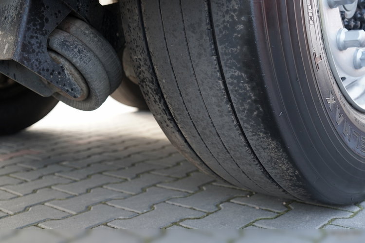 Schmitz FIRANKA / STANDARD / 2 OSIE  PODNOSZONE /  zdjęcie 21