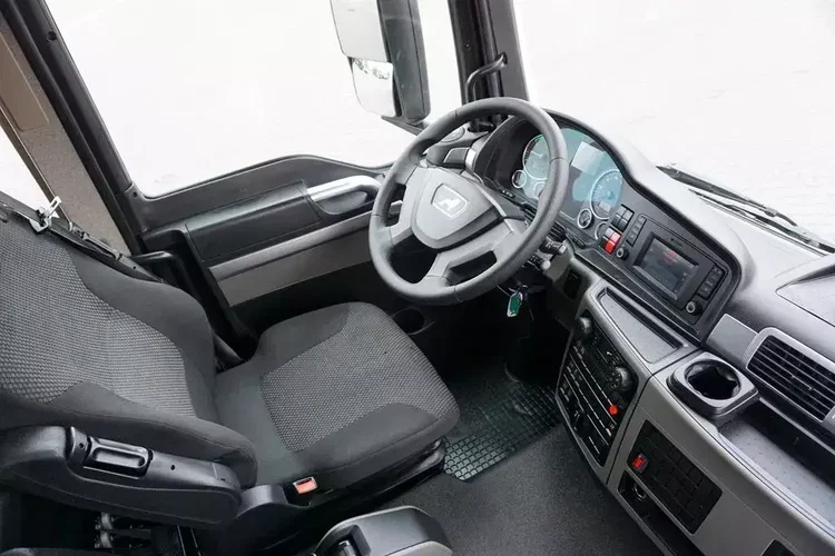 MAN TGS / 26.360 / EURO 6 / CHŁODNIA + WINDA / 20 PALET zdjęcie 12