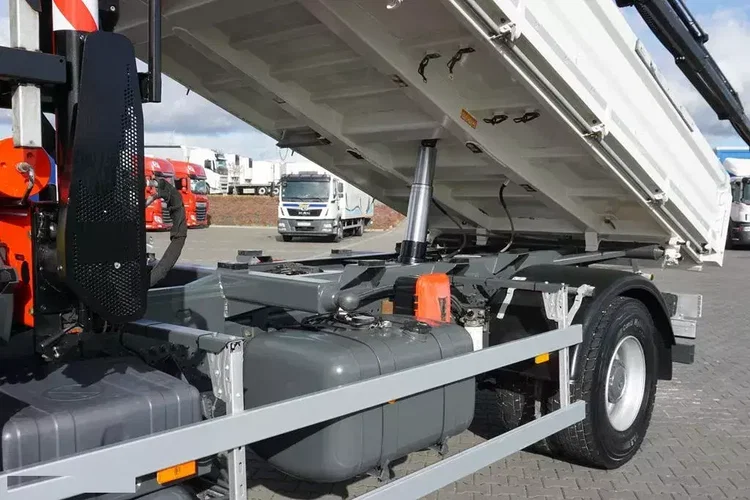 Mercedes / AROCS / 1843 / E 6 / WYWROTKA + HDS / ROTATOR / PALFINGER PK 13001 / WYSIĘG 17 M zdjęcie 23