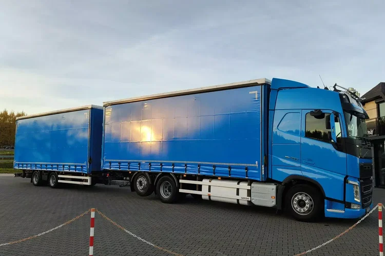 Volvo FH4 500 KM / EURO 6 / ZESTAW PRZESTRZENNY / KLIMA POSTOJOWA / zdjęcie 8