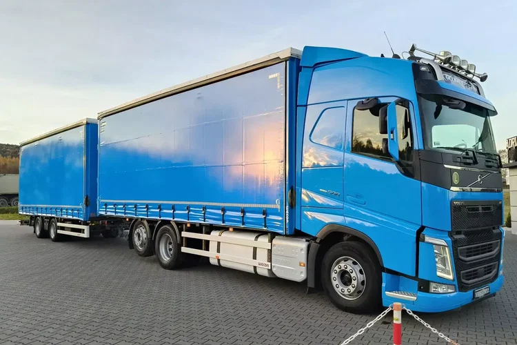 Volvo FH4 500 KM / EURO 6 / ZESTAW PRZESTRZENNY / KLIMA POSTOJOWA / zdjęcie 9