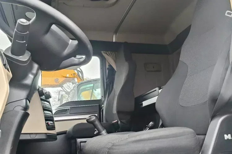 MAN TGM 18.250 / FIRANKA 7.30 + WINDA / ZSUWANY DACH / EURO 6 / zdjęcie 29