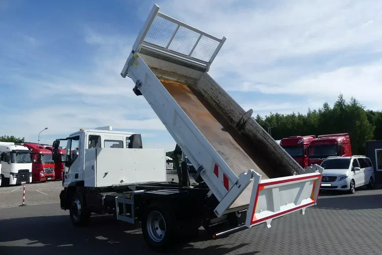 Iveco EUROCARGO 120-220 / WYWROTKA Z HYDROBURTĄ / PRZEBIEG 90 tys km / zdjęcie 3