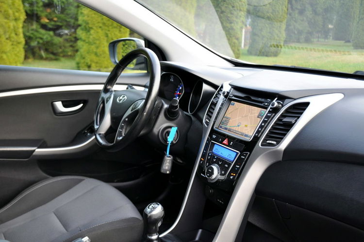 Hyundai i30 1.4i(99KM) Led Duża Navi Kamera Parktronik Welur I Wł Alu 16"ASO zdjęcie 18