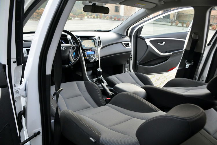 Hyundai i30 1.4i(99KM) Led Duża Navi Kamera Parktronik Welur I Wł Alu 16"ASO zdjęcie 27