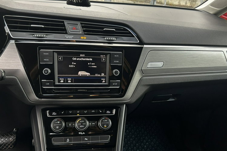 Volkswagen Touran 2.0 TDI 2017 DSG Top Led Radar Alu 17 zdjęcie 11