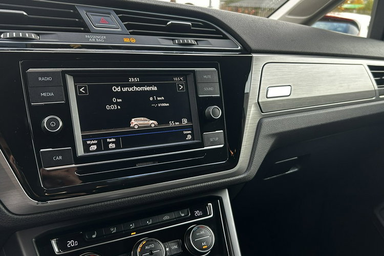 Volkswagen Touran 2.0 TDI 2017 DSG Top Led Radar Alu 17 zdjęcie 22